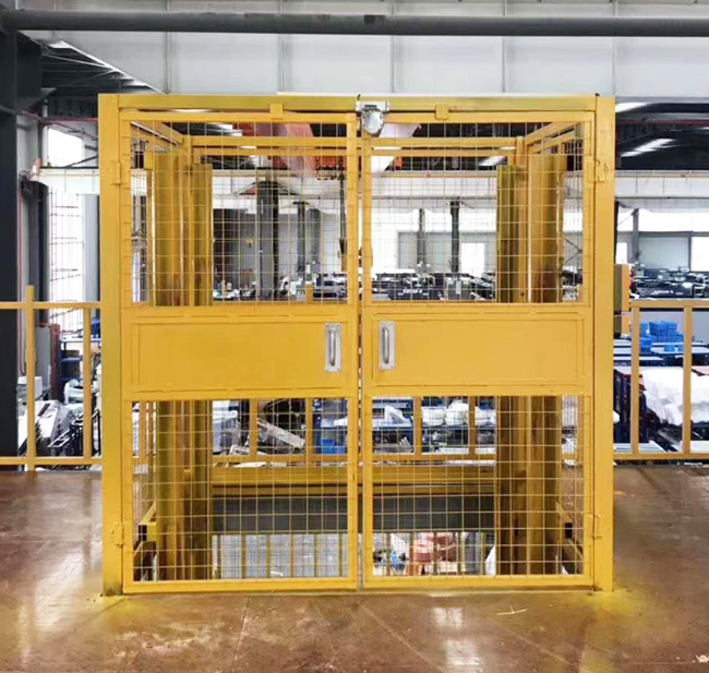 云浮智能导轨式升降机亮相